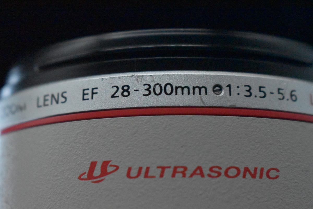 [US Duty Paid] Obiettivo Canon EF 28-300mm f/3.5-5.6 L IS USM dal Giappone 7851