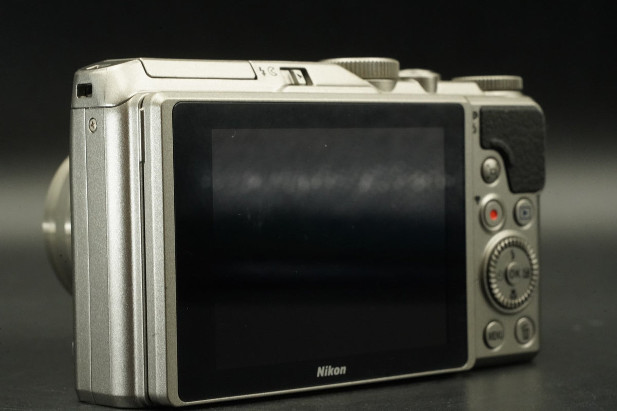 Nikon COOLPIX A900 20.3MP 35x Compact Digital Camera Silver US STOCK #12345