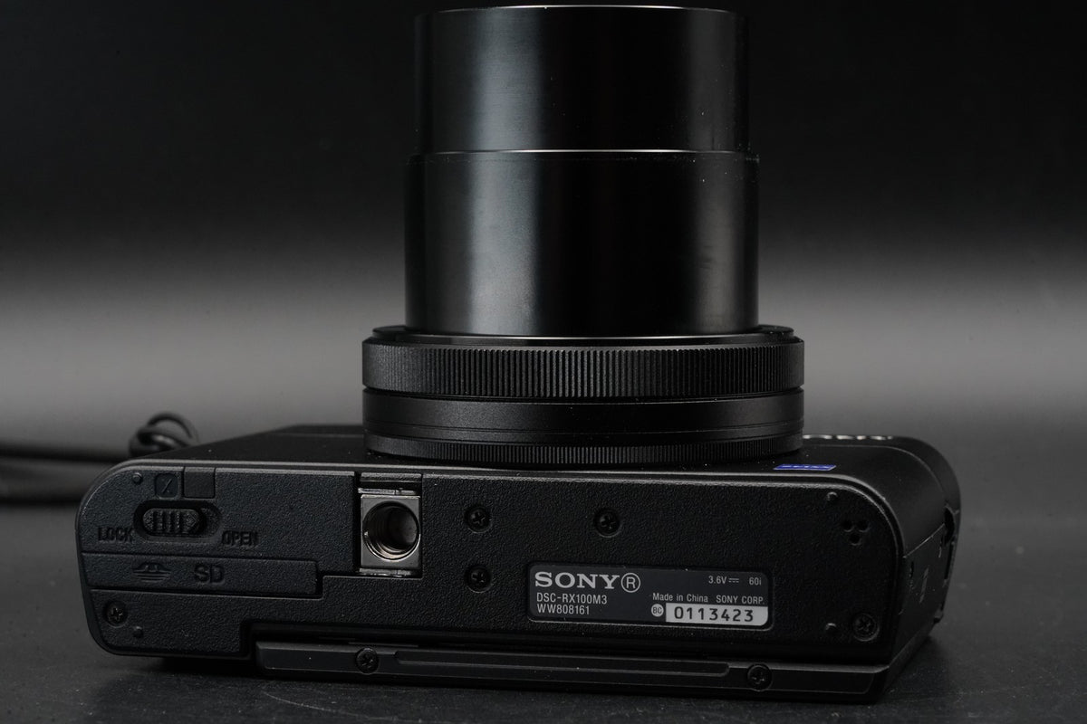 Sony Cyber-shot DSC-RX100M3 III Point Shoot Digital Camera #12203