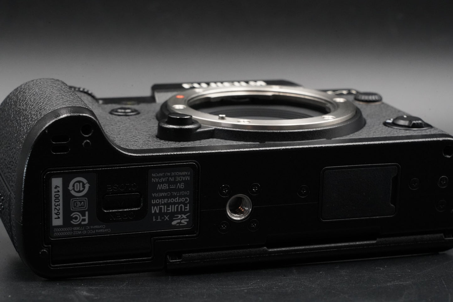 480 cuts! Fujifilm X-T1 Mirrorless Digital Camera 16.3MP Black 10935