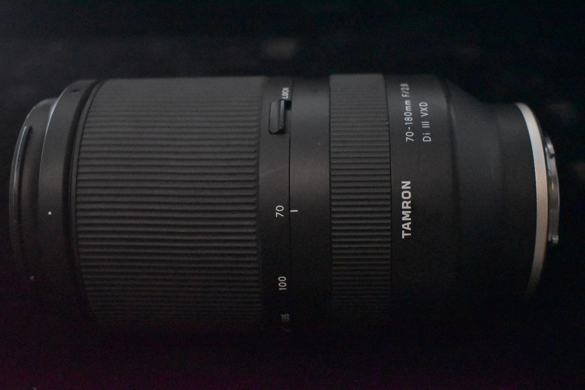 [US Duty Paid] Lente Tamron 70-180 mm f/2,8 Di III VXD para Sony E Mount 7732
