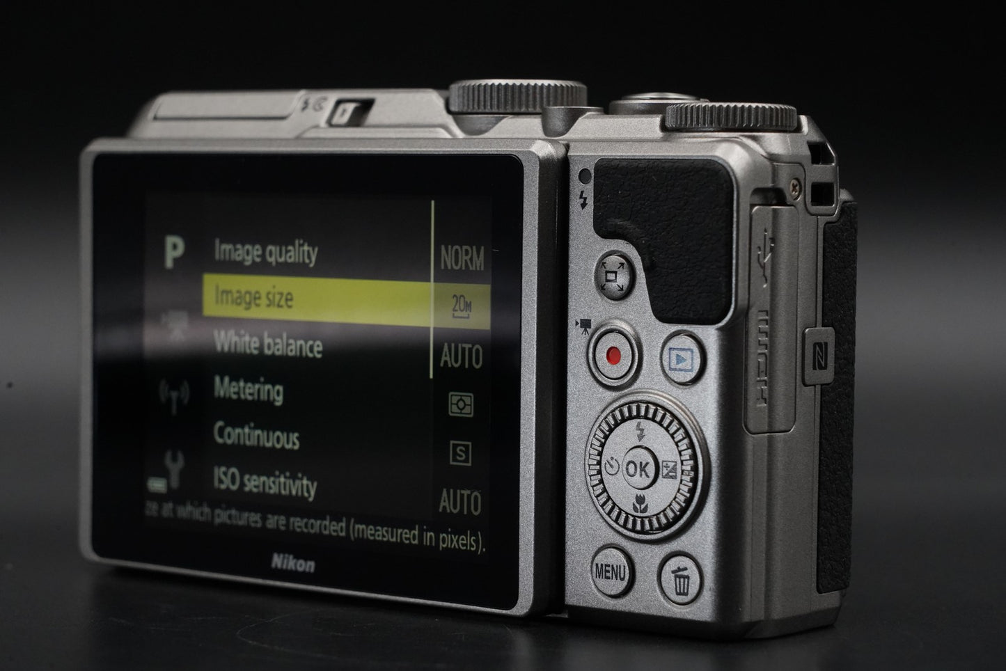 Nikon COOLPIX A900 20.3MP 35x Compact Digital Camera JAPAN US Duty Paid 10619