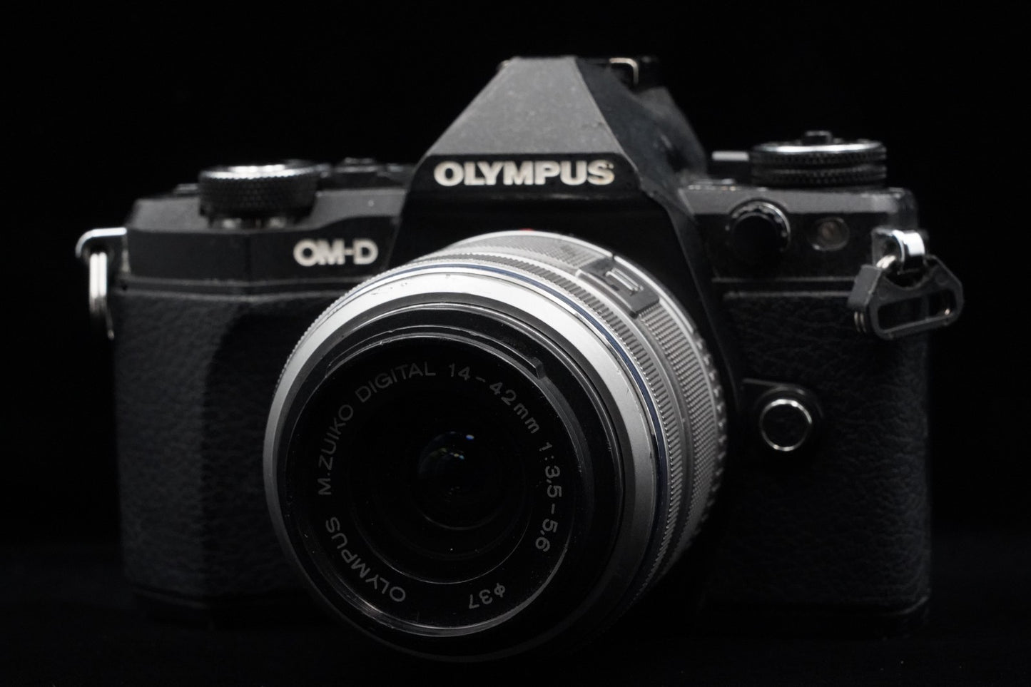 Olympus OM-D E-M5 Mark II 16.1MP Digital SLR Camera Black US DUTY PAID 9781