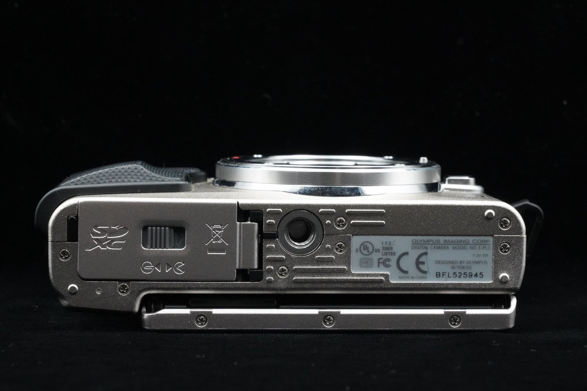 Olympus Pen E-PL5 Mirrorless Digital Camera Silver w/ Lens [] US STOCK #9645