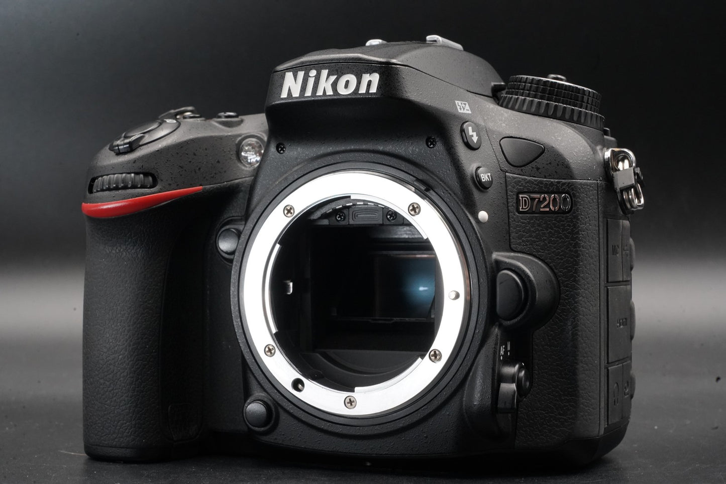Nikon D7200 24.2 MP Digital SLR Camera Body Only US DUTY PAID 11472