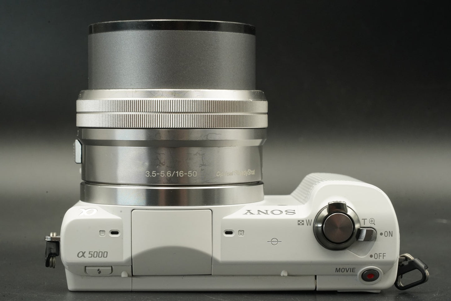 29157 cuts!! Sony a5000 Mirrorless Digital Camera White with 2 Lenses 11483