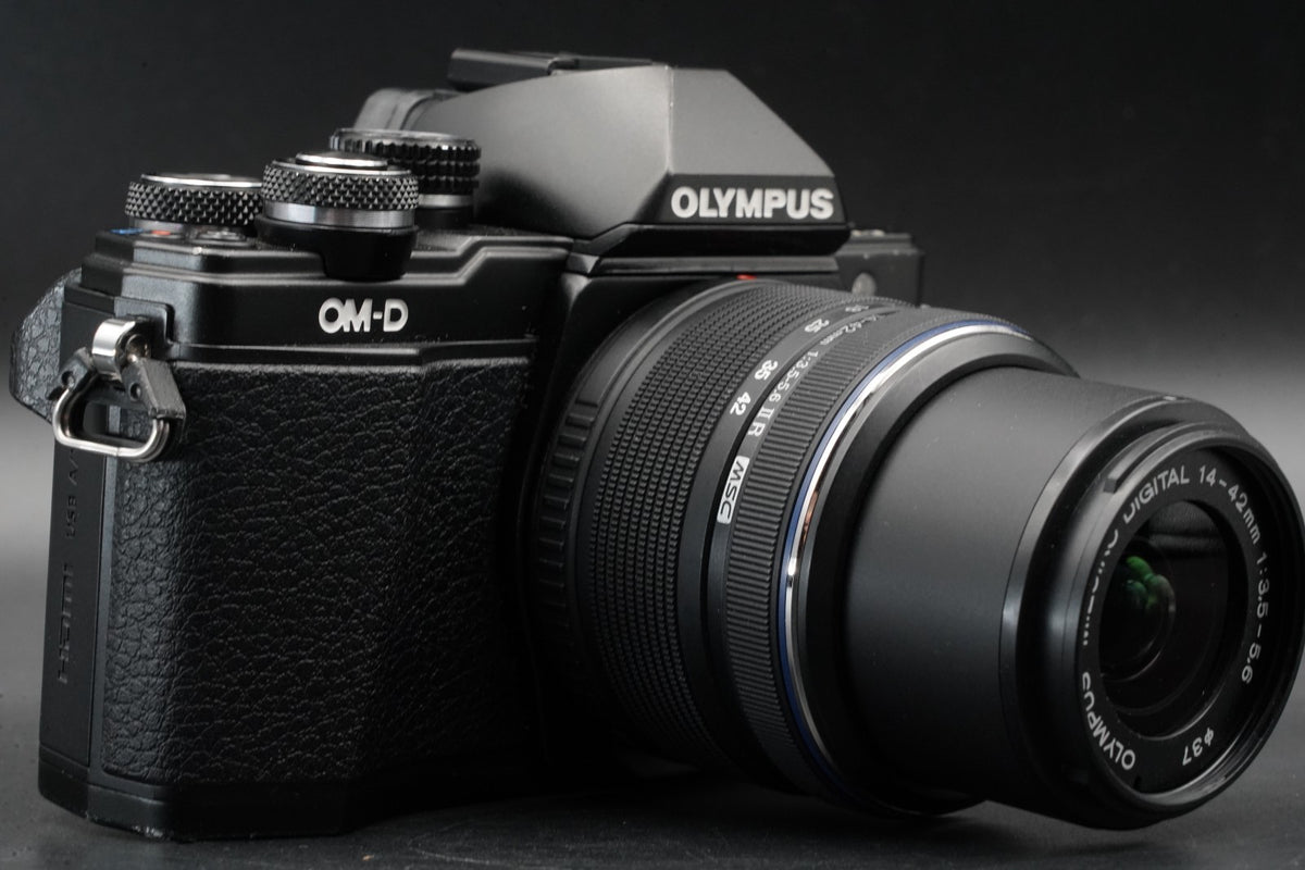 Olympus OM-D E-M10 Mark II 16.1MP Digital Camera Black w/ 2 Lens 11241-2