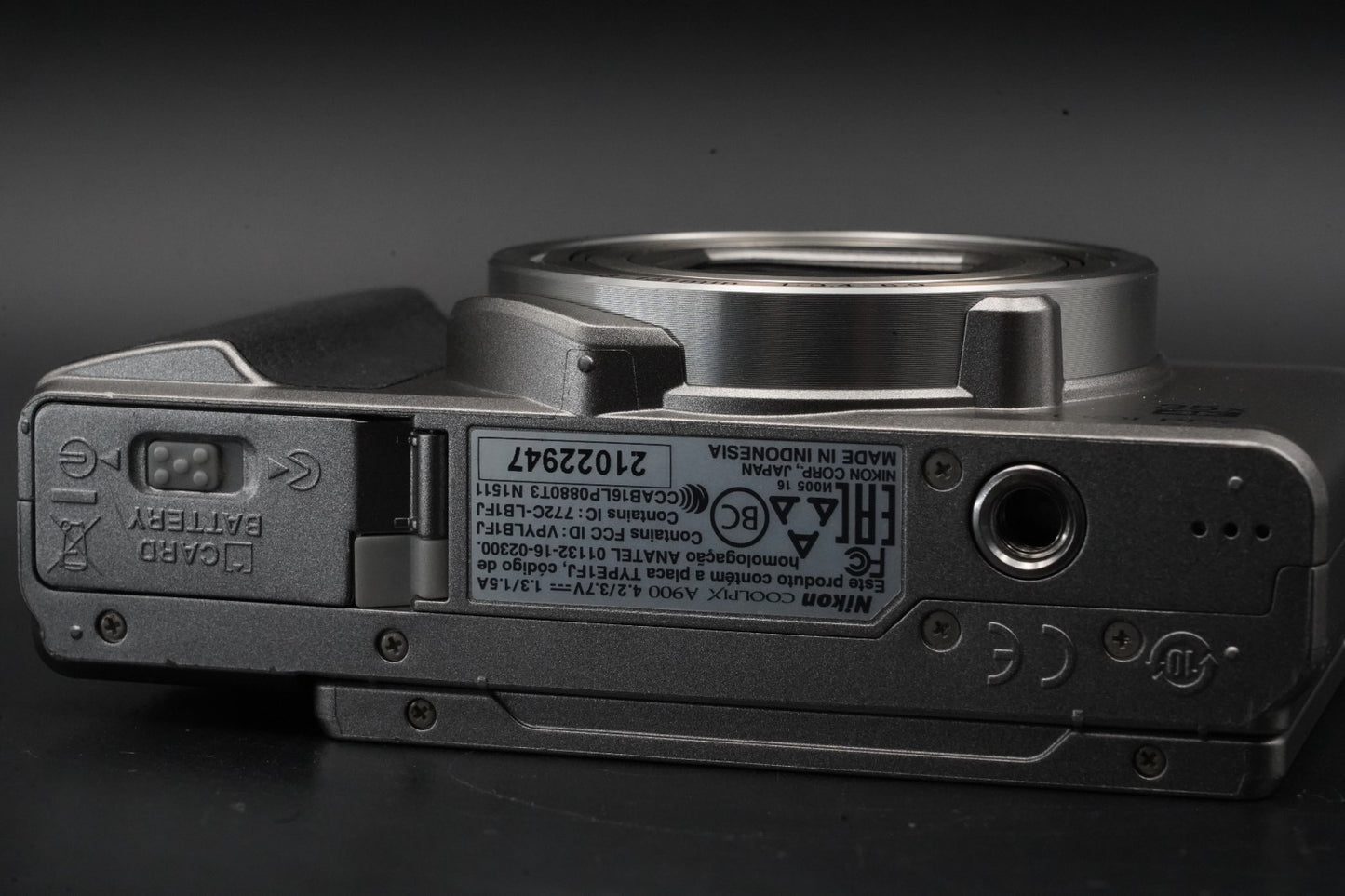 Nikon COOLPIX A900 20.3MP 35x Compact Digital Camera  US Duty Paid 10852
