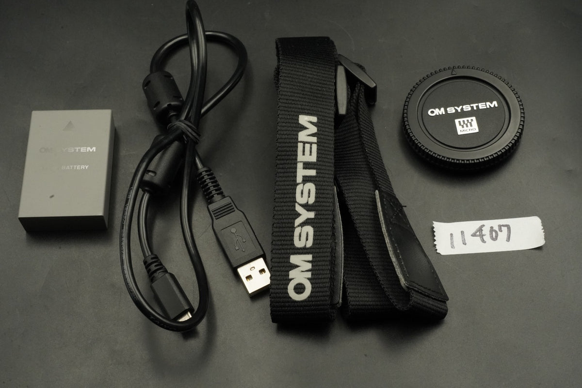 -11033 Cuts- OM SYSTEM OM-5 Silver Body Only #11467
