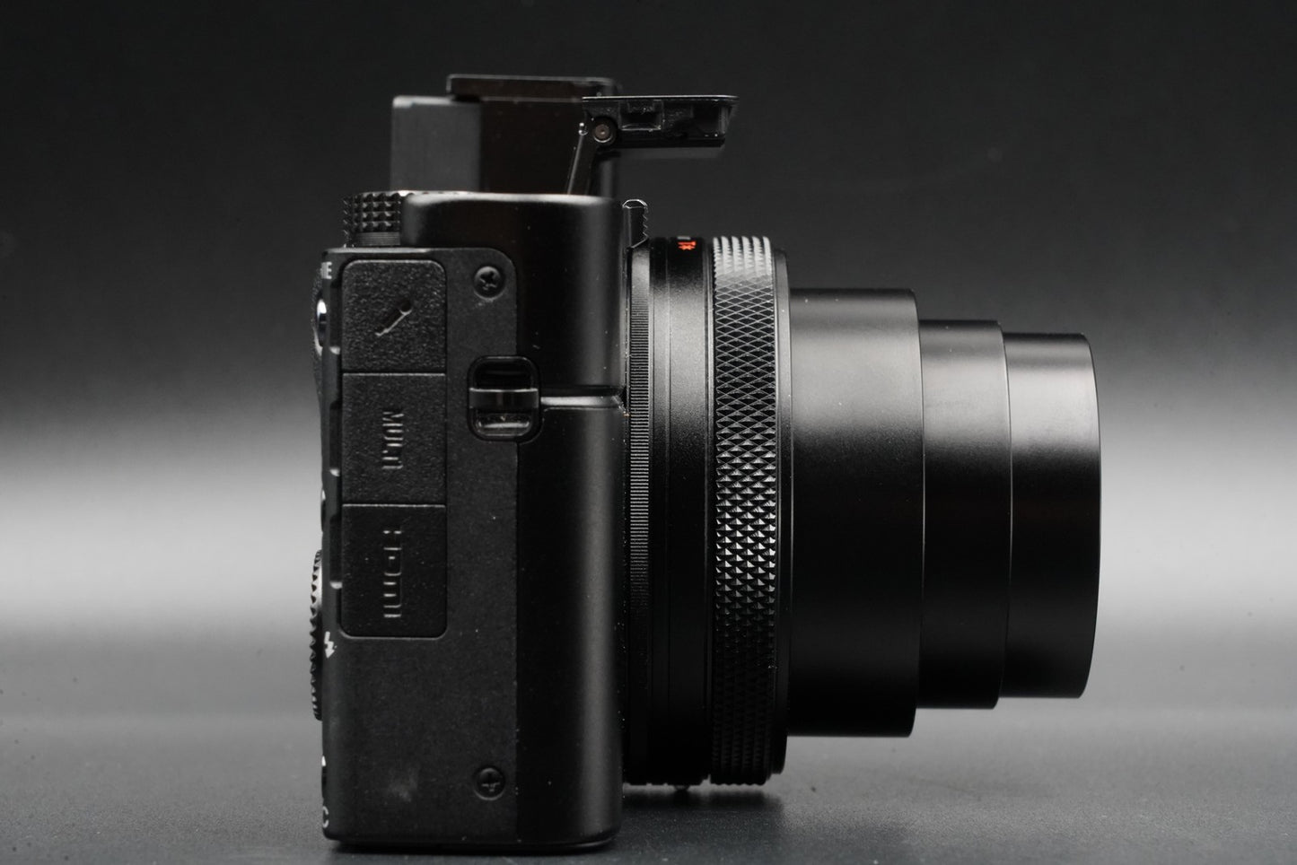 Sony Cyber-Shot DSC-RX100M7 VII Mark 7 Digital Camera US Duty Paid 10647