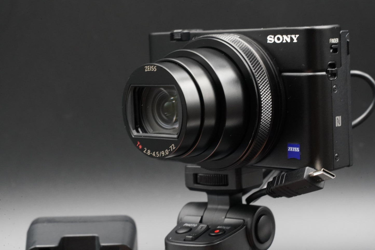 [ALMOST UNUSED] Sony Cyber-Shot DSC-RX100 VII Mark 7 Digital Camera 10929