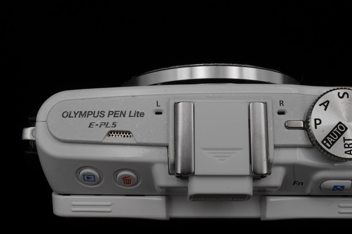 Olympus Pen Lite E-PL5 White Mirrorless Digital Camera US STOCK #10244