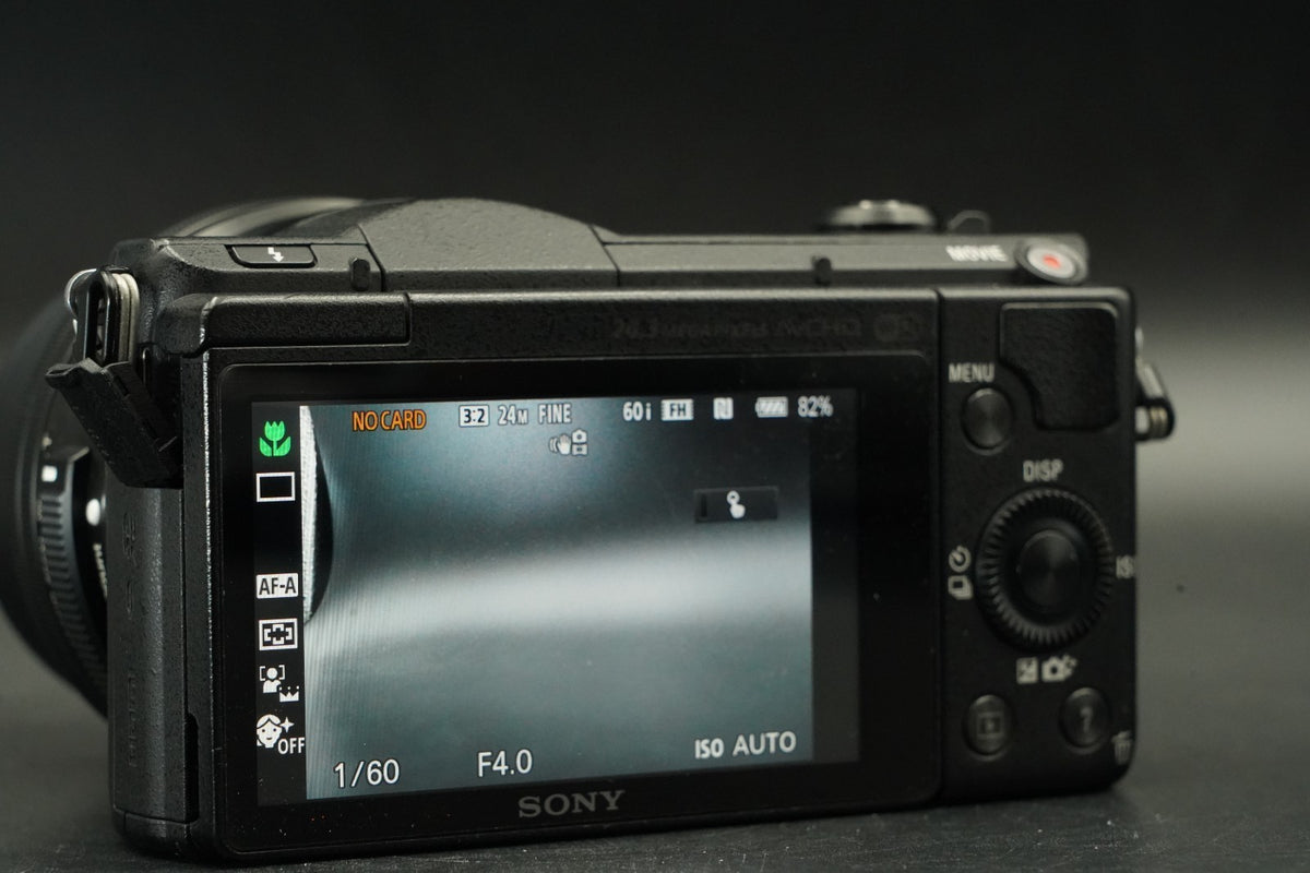 Sony Alpha a5100 Mirrorless Digital Camera w/ Lens Black -45722 cuts- #11838