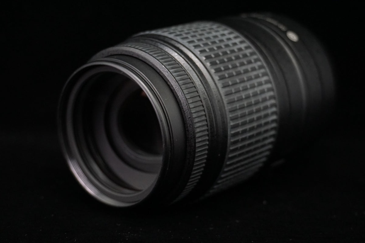 Nikon AF-S DX NIKKOR 55-300mm F/4.5-5.6 G ED VR Lens 10687-90 710-12