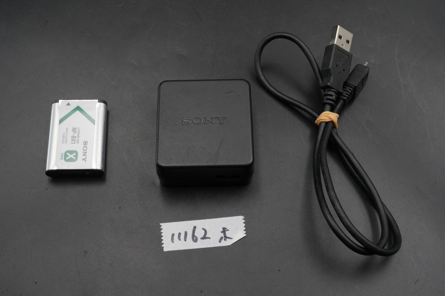 Sony Cyber-shot DSC-RX100M3 III Point Shoot Digital Camera US Duty Paid 11383