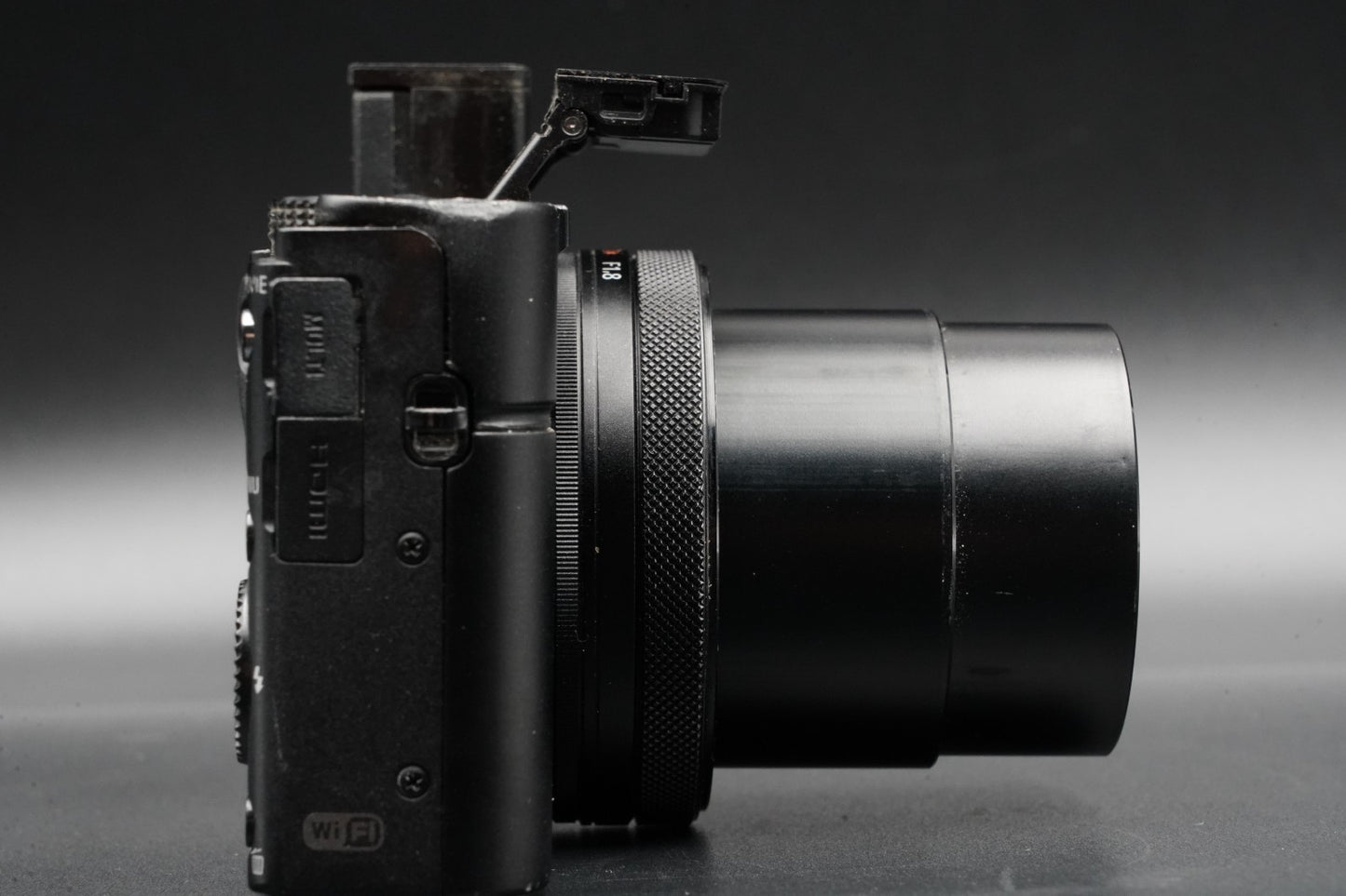 Sony RX100IV M4 DSC-RX100IV Digital Camera 35 Languages US DUTY PAID 10508