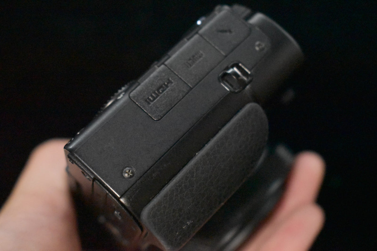 [US Duty Paid] Sony Cyber-Shot DSC-RX100M7 VII Mark 7 Digital Camera 7726