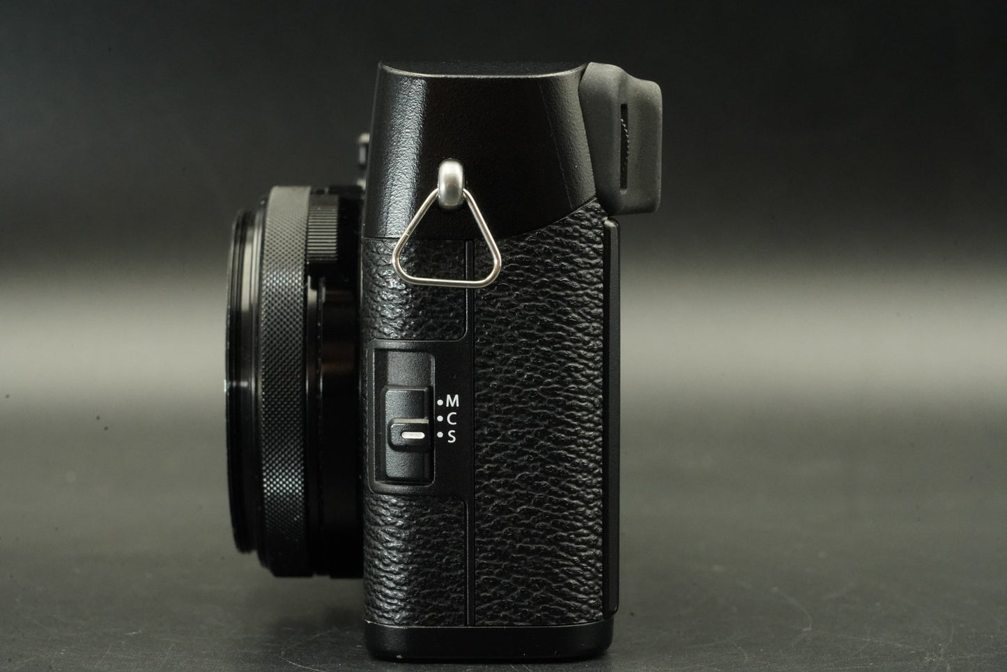Fujifilm X100F 24.3MP Digital Camera Black -19000 cuts- #11885