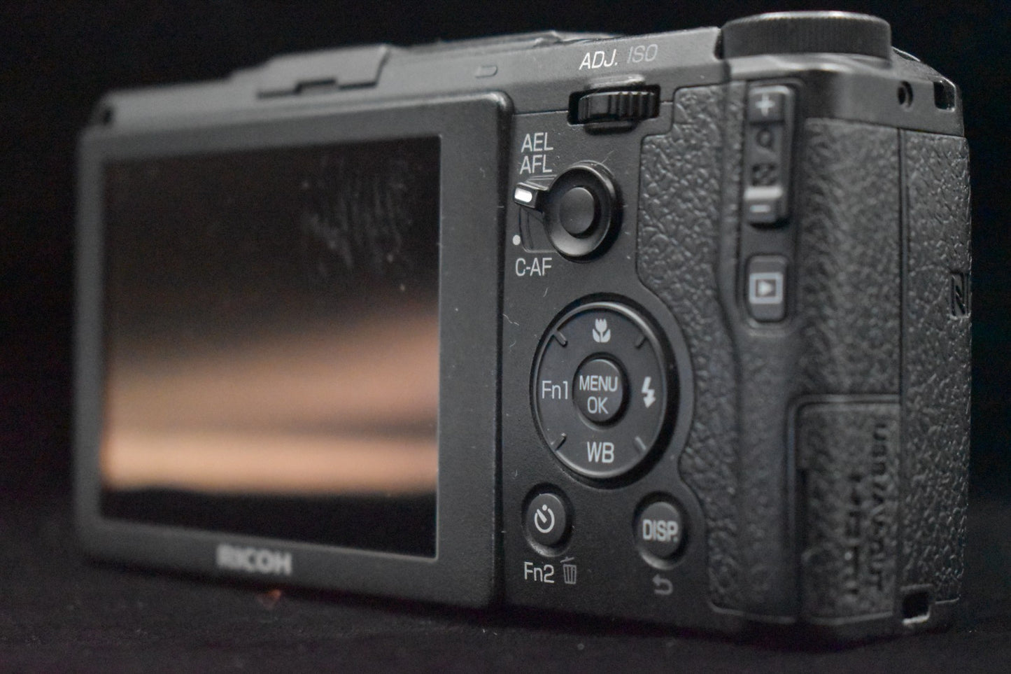 [US Duty Paid] RICOH GR II 16.2 MP Compact Digital Video Camera 9415