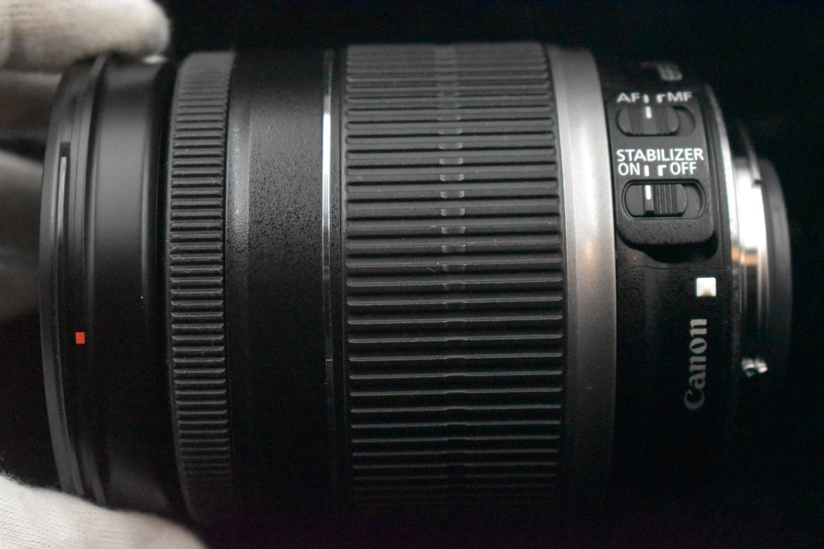 [US Duty Paid] Objectif AF zoom grand angle Canon EF-S 18-200mm f/3.5-5.6...