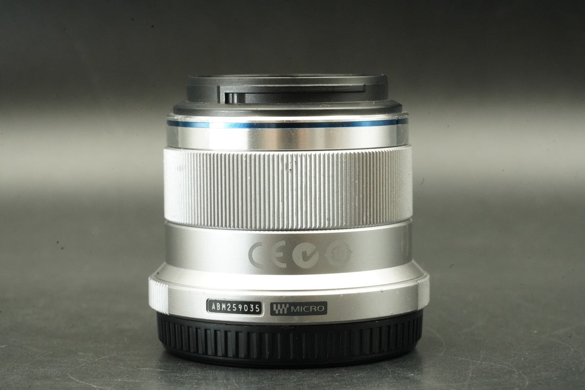 Olympus M.ZUIKO DIGITAL 45mm f/1.8 Lens Silver Japan US STOCK #12245