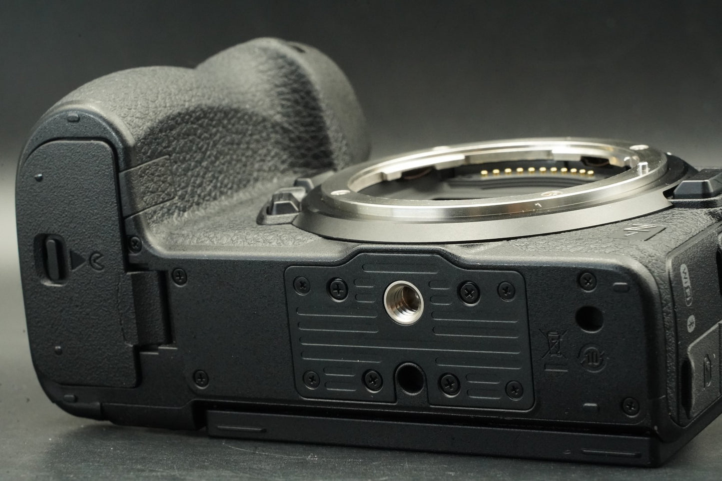 11983 cuts!! Nikon Z7 45.7MP Full-Frame Mirrorless Camera Body 11694