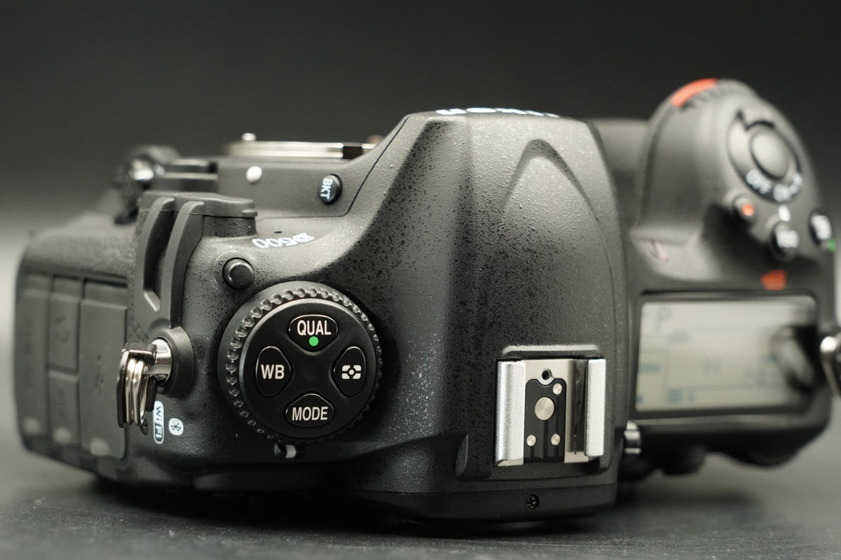 Nikon D500 20.9MP Digital SLR Camera Body -6% cuts- #11599