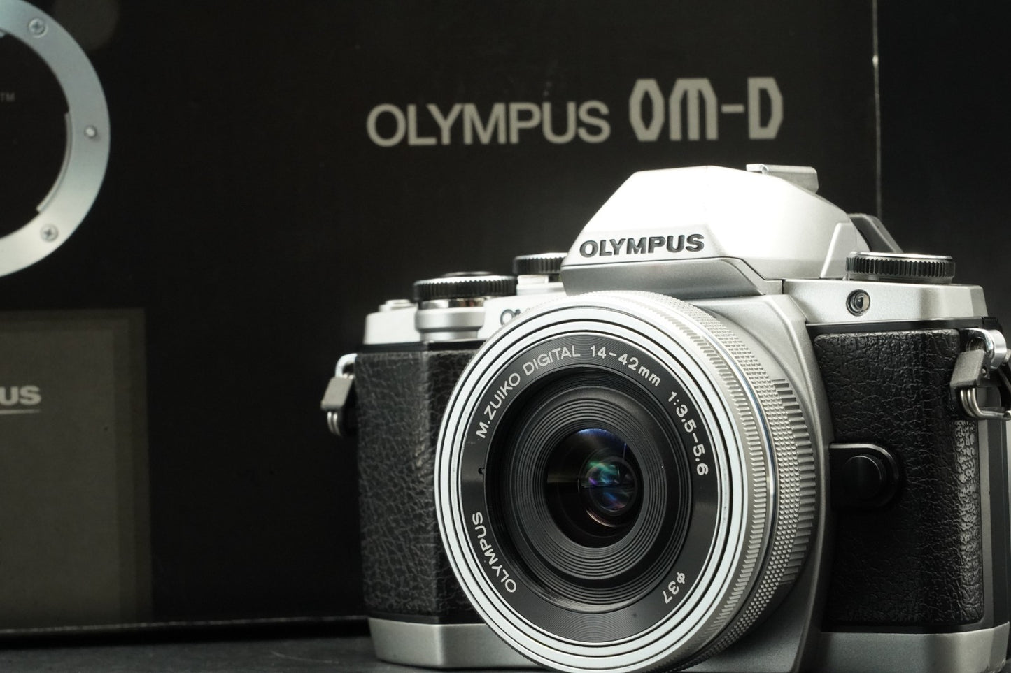 Olympus OM-D E-M10 16.1MP Digital SLR Camera Silver + 14-42mm Lens  11517