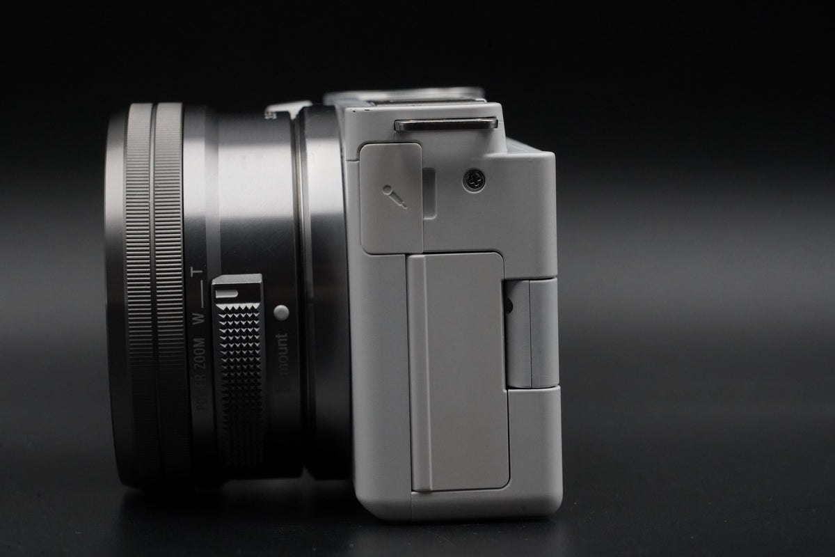 Sony Alpha ZV-E10 Mirrorless Vlog Camera with Lens White US STOCK #10591