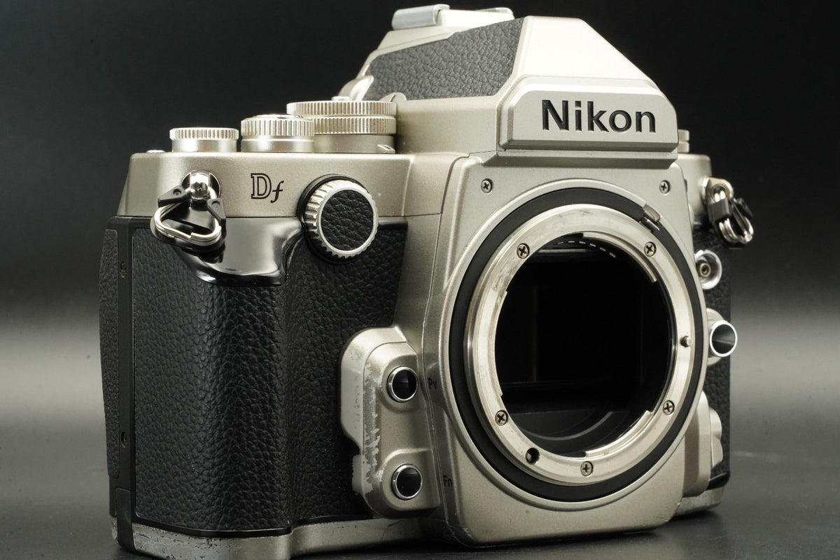 Nikon Df Silver DSLR Digital Camera Body -37 cuts- US STOCK #11586