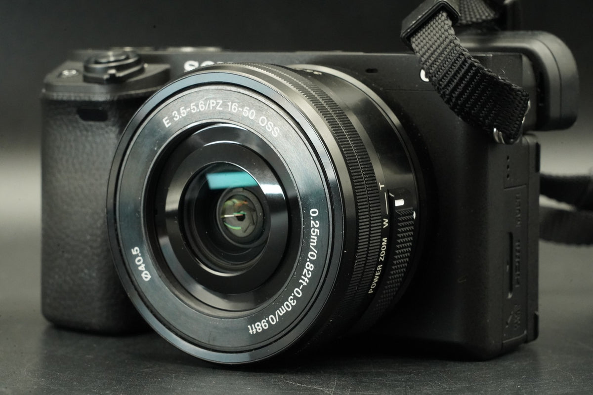 Sony A6400 Mirrorless Digital Camera with 2 Lenses Black -4741 cuts- #12194