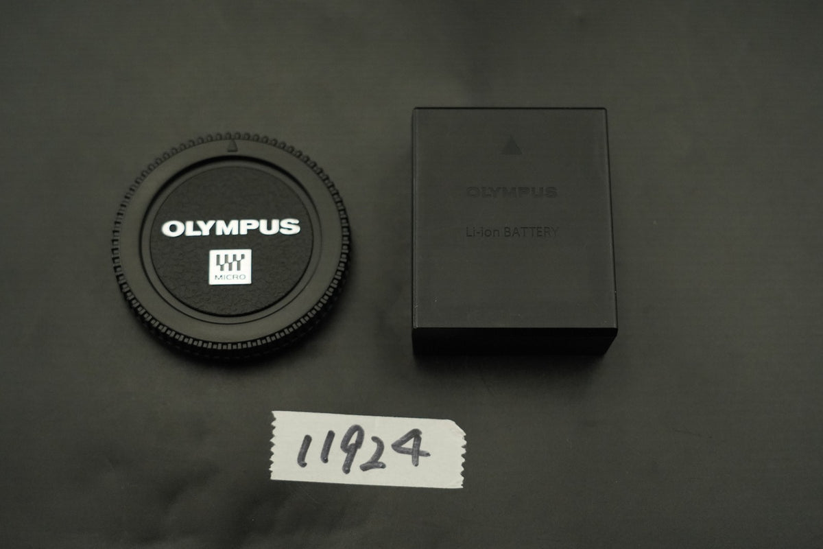 Olympus OM-D E-M1 Mark II Camera Black Body -273314 cuts- US STOCK #11924