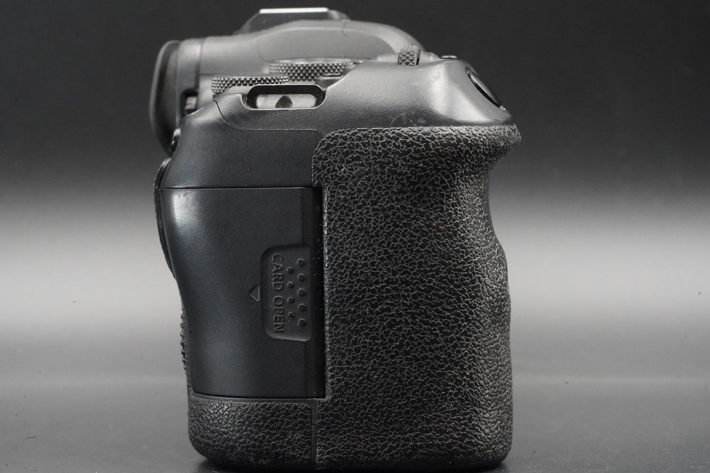 [ US DUTY PAID ] Canon EOS R6 20.1MP Mirrorless Camera 11062