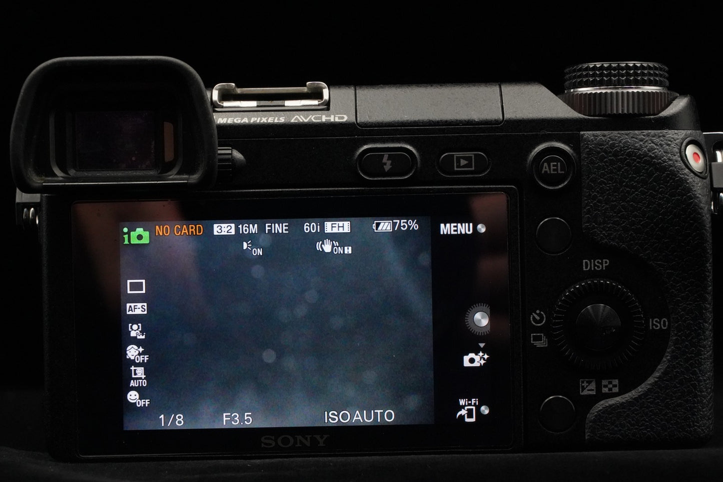 ENGLISH OK! [US Duty Paid] Sony α NEX-6 Digital Camera w/ 16-50mm PZ Lens 10239