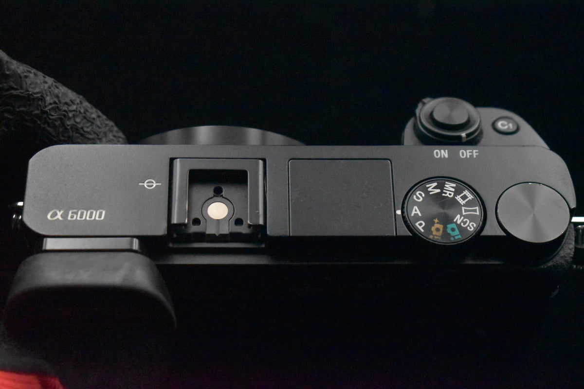 [US Duty Paid] Sony alpha a6000 Digital Mirrorless Camera with Lens Black 9237