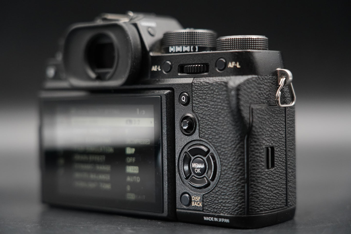 Only 1 cut!! Fujifilm Fuji X-T2 Mirrorless Digital Camera 11313