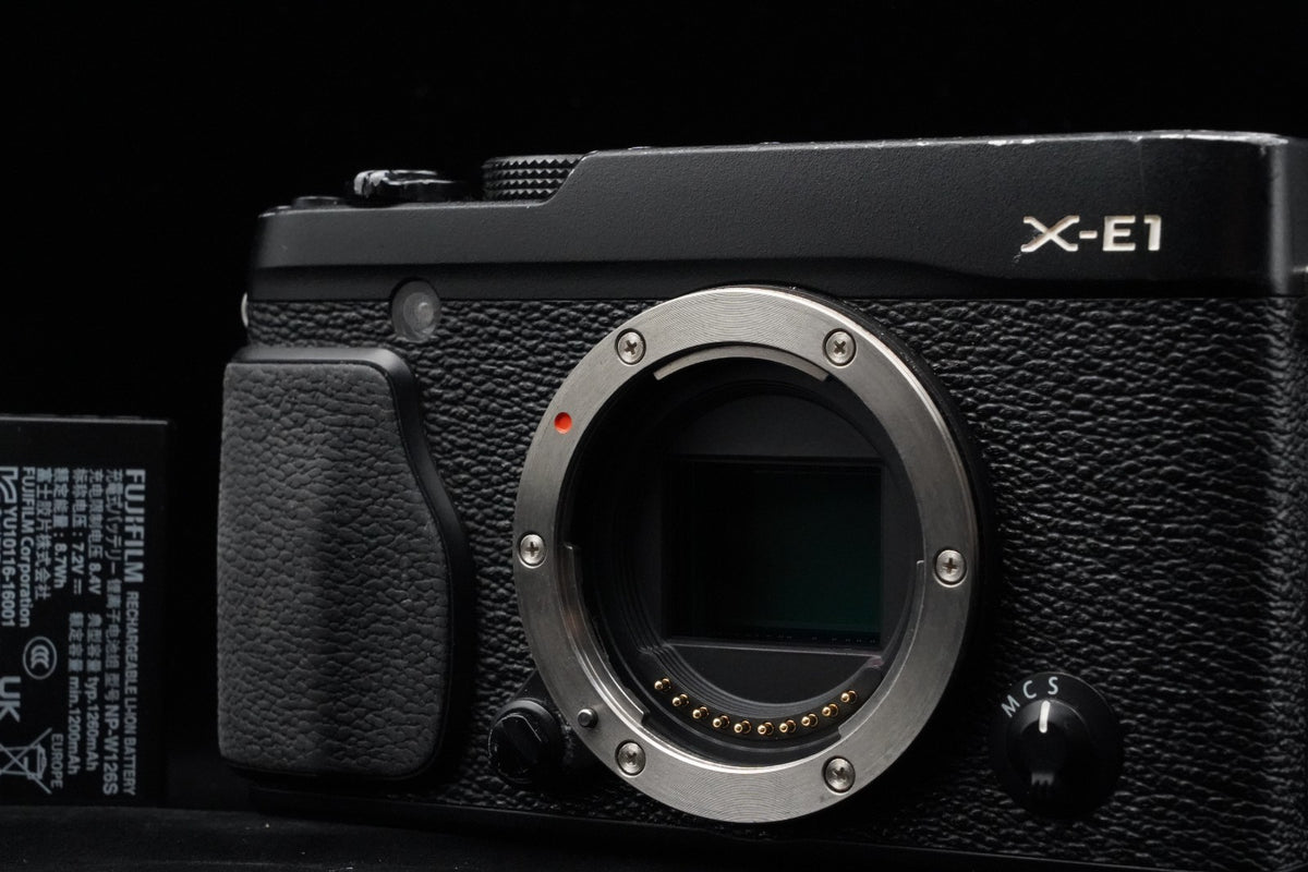 Fujifilm X-E1 16.3MP Digital SLR Camera Body Black US STOCK #11841