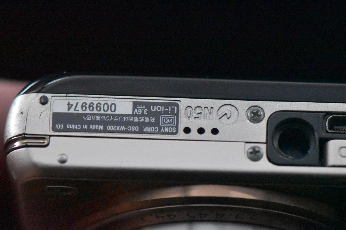 SONY Cyber-shot DSC-WX200 Digital Camera 18.2MP Silver US STOCK #7339