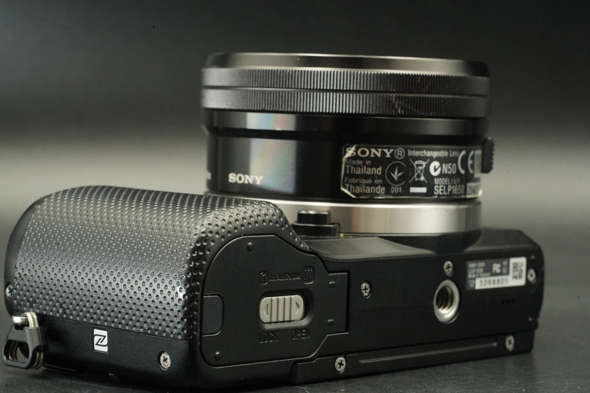 Sony Alpha a5000 Mirrorless Digital Camera with Lens Black -8280 cuts- #12453