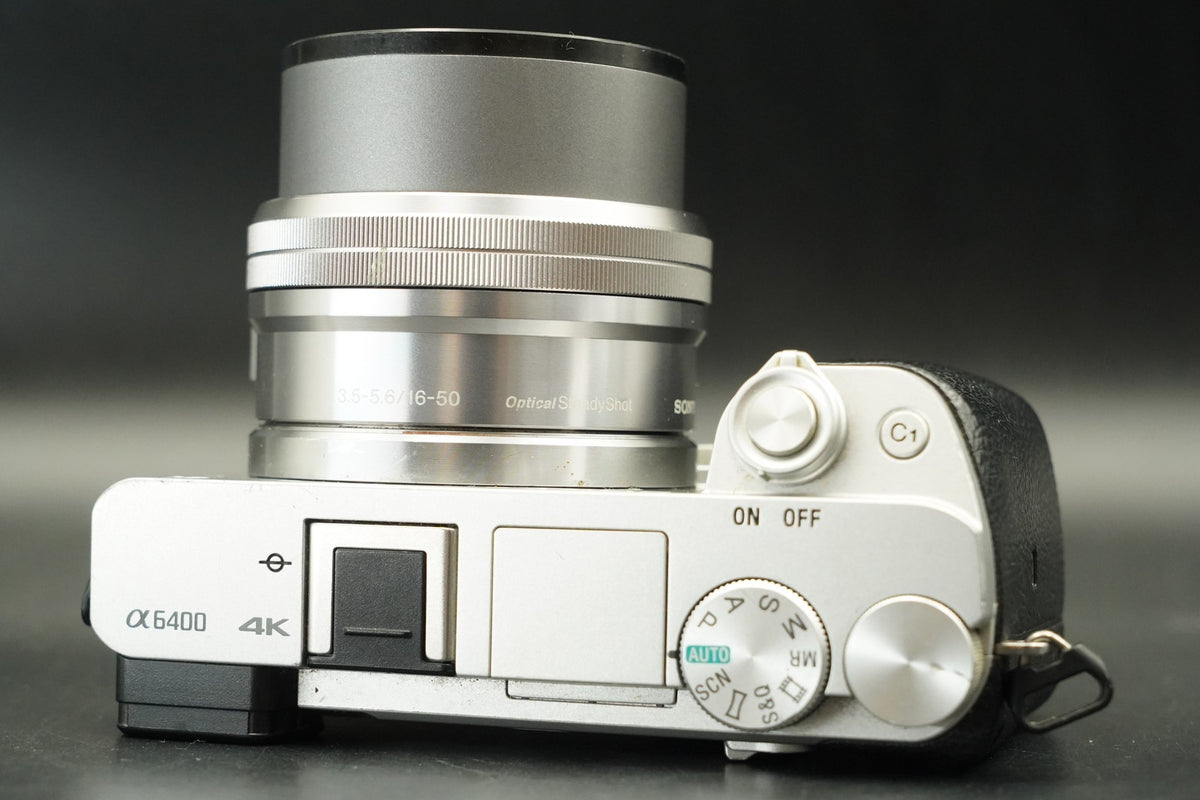Sony A6400 Mirrorless Digital Camera with 2 Lenses Silver -595 cuts- #12173