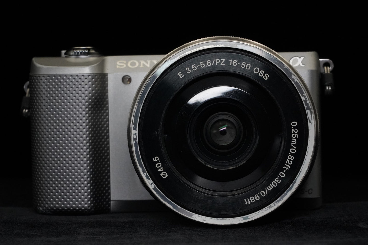 Sony Alpha a5000 Mirrorless Digital Camera with Lens Silver US Duty Paid 10238
