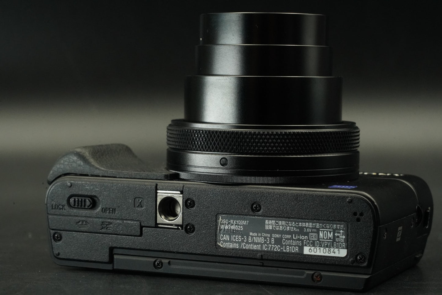 Sony Cyber-Shot DSC-RX100M7 VII Mark 7 Digital Camera 11641