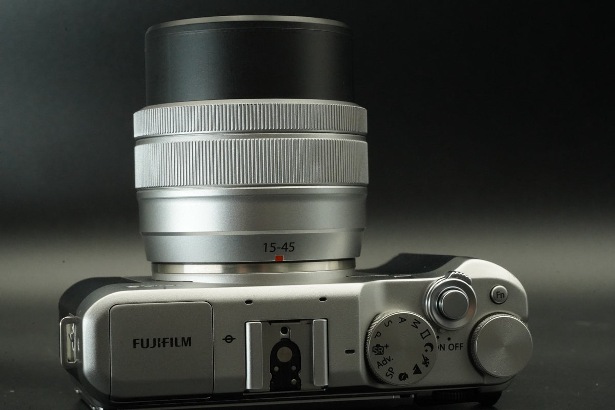 FUJIFILM X-A5 Digitalkamera silber mit XC 15-45mm f/3.5-5.6 Objektiv #11596