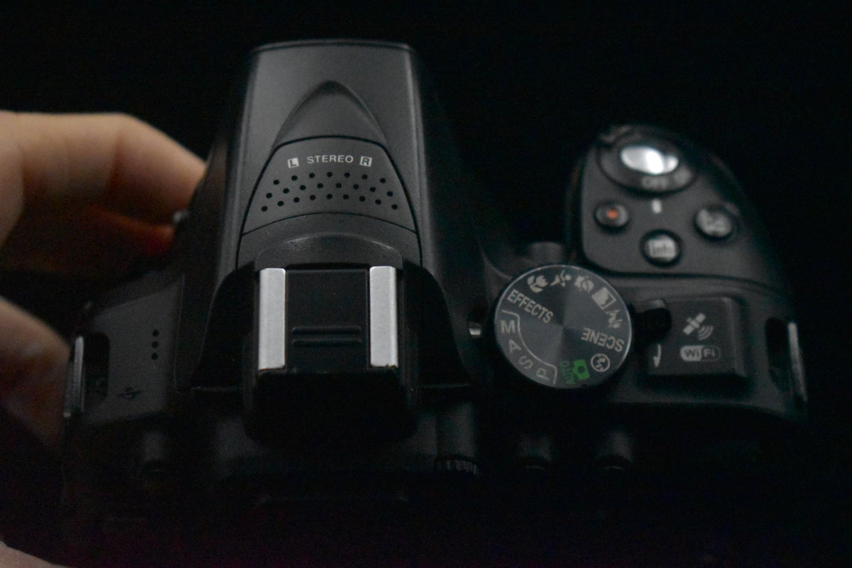 [US Duty Paid] Appareil photo numérique reflex numérique 24,2 mégapixels...