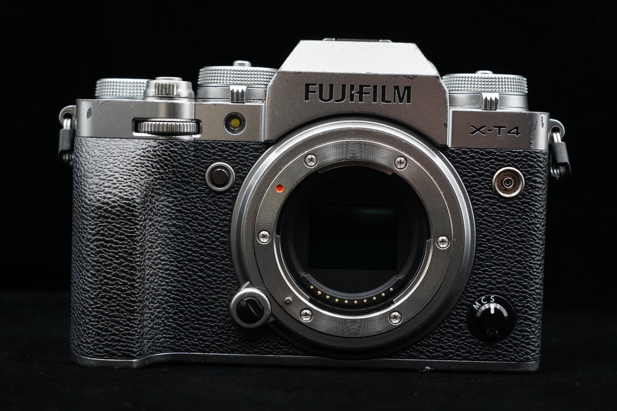 Fujifilm X-T4 26.1MP Mirrorless Digital Camera Body Silver US STOCK #9792