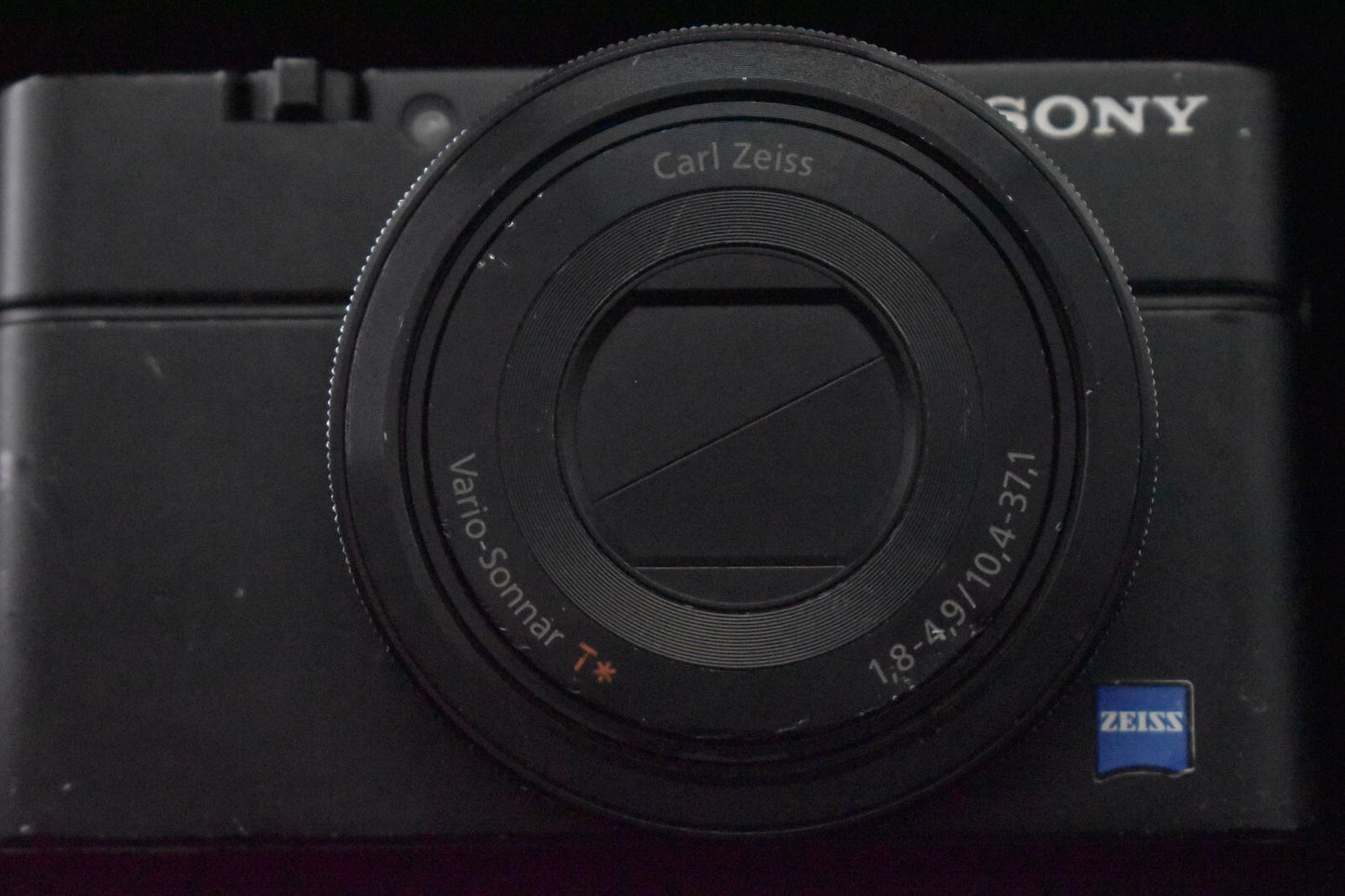 ENGLISH OK! Sony Cyber-Shot DSC-RX100 20.2MP Digital Camera R0083