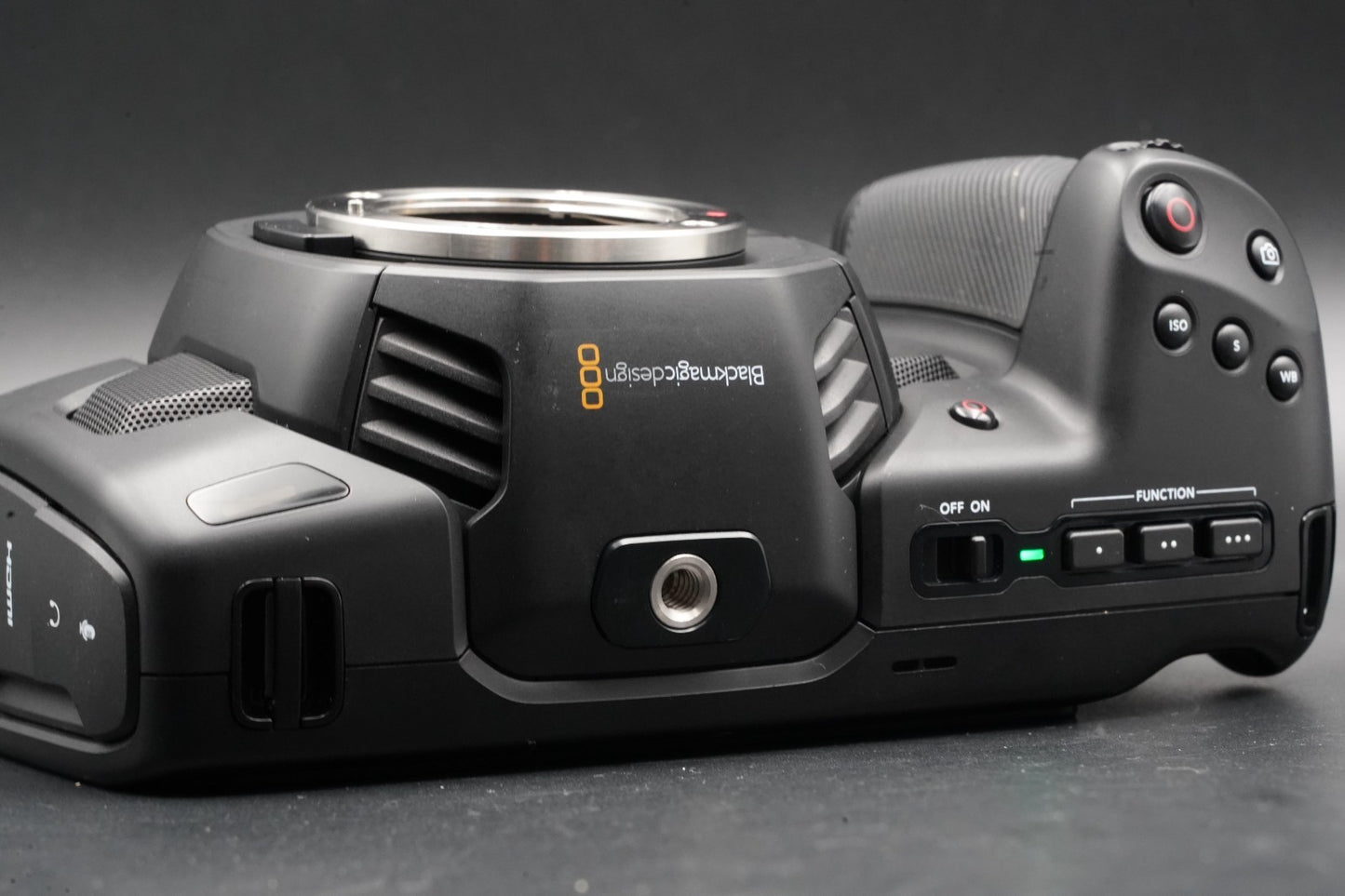 Blackmagic Design Pocket Cinema Camera 4K Camcorder BMPCC (M4/3 Mount) 10635