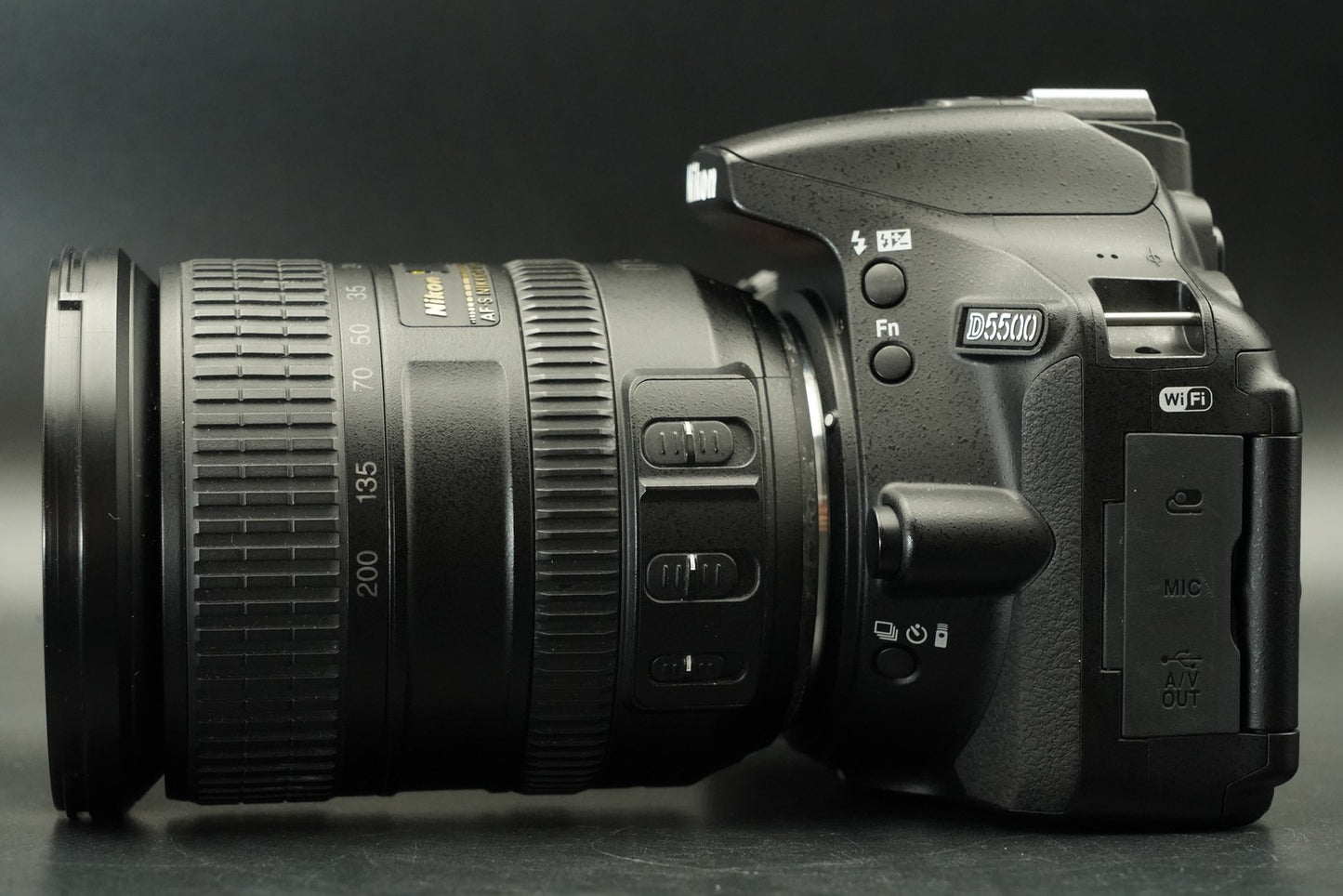 Nikon D5500 DSLR Digital Camera with AF-S 18-200mm Lens -12963 cuts- #11518