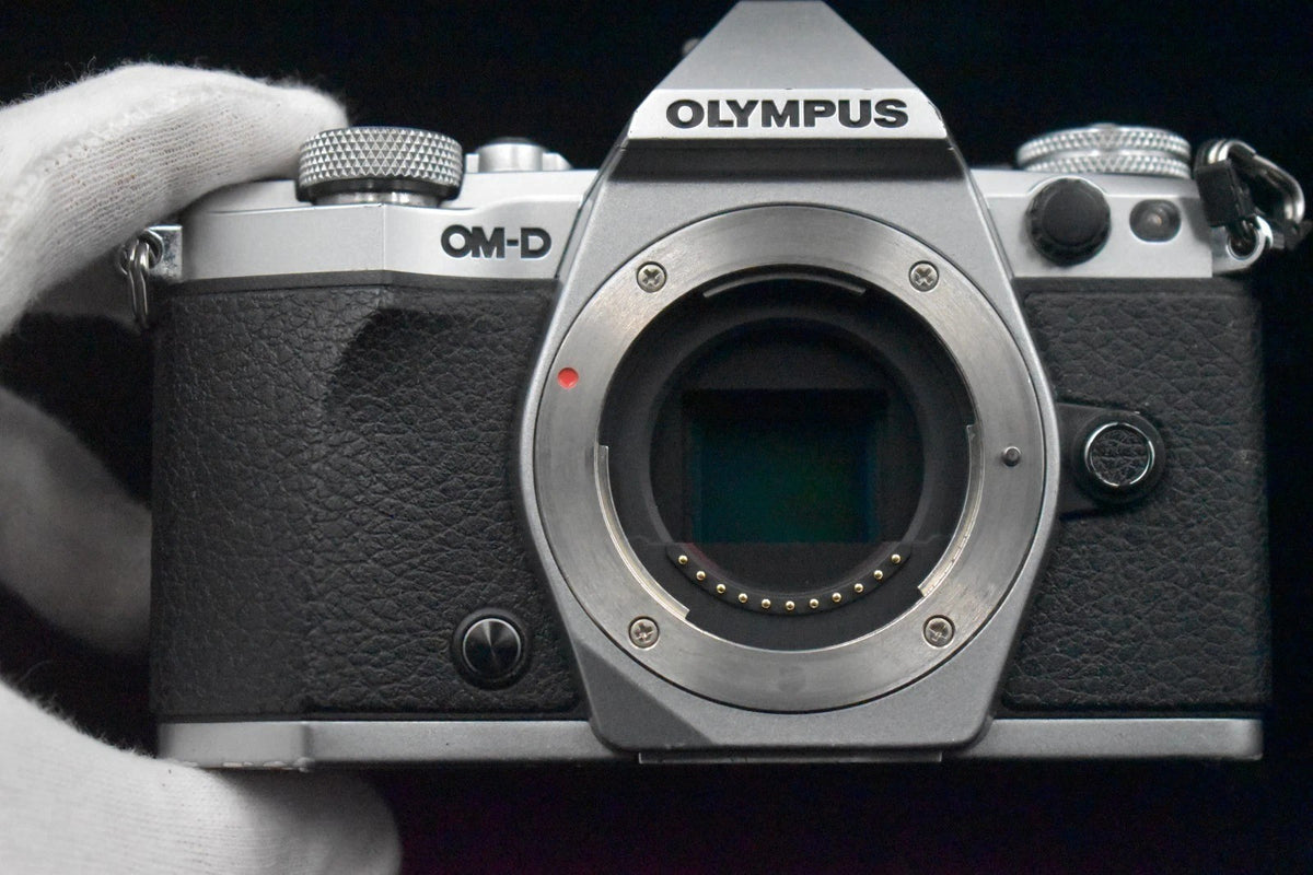 [US Duty Paid] Olympus OM-D E-M5 Mark II 16,1MP Appareil Photo Reflex...