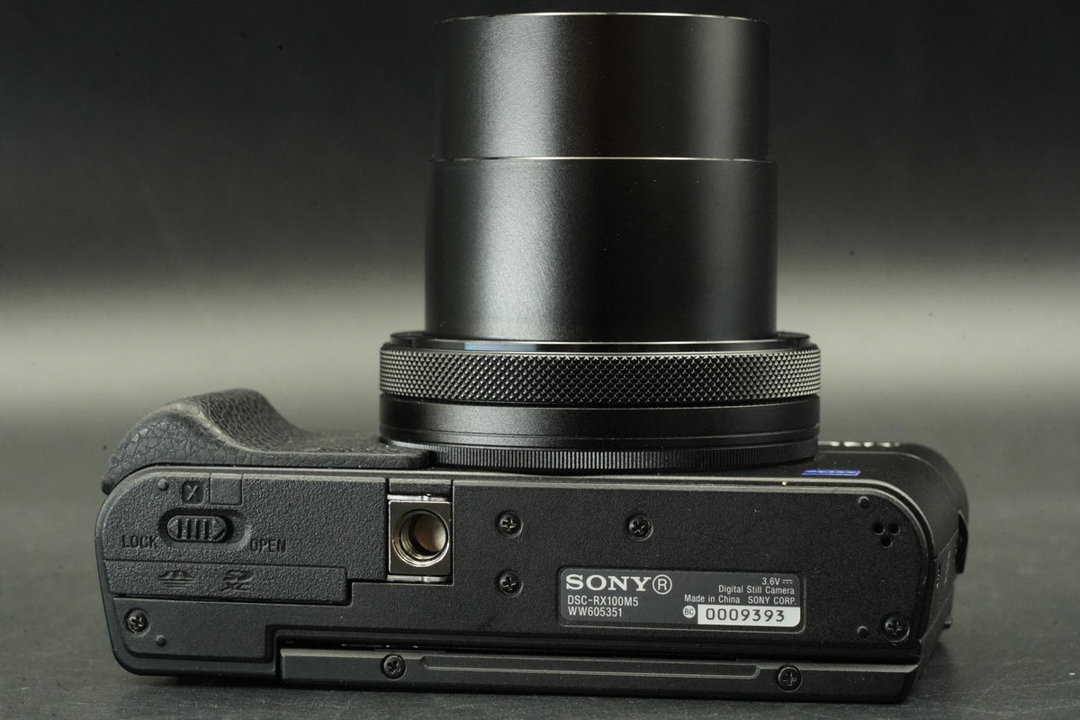 Sony Cyber-Shot DSC-RX100M5 20.1MP 4K Digital Camera #12274